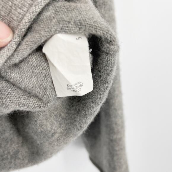 J.Crew 100% Cashmere Sweater Gray V Neck Rolled Hem Italian Yarn Large Soft Luxe - Picture 5 of 6